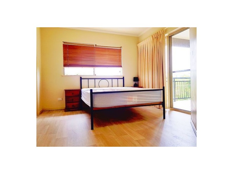 270 12 Gregory Street, Westcourt QLD 4870