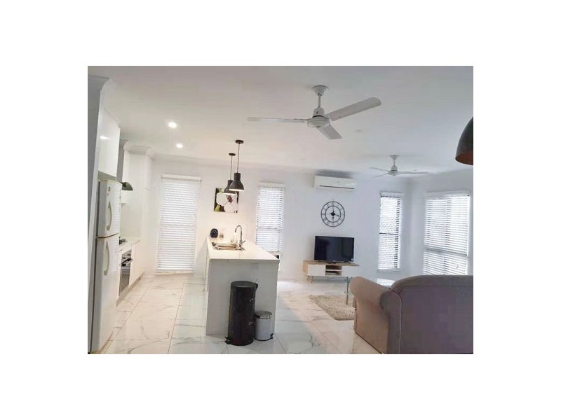 23 Singleton Close, Smithfield QLD 4878