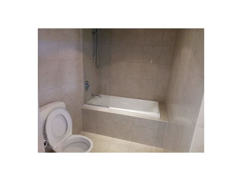 2502 14 Executive Drive, Burleigh Waters QLD 4220