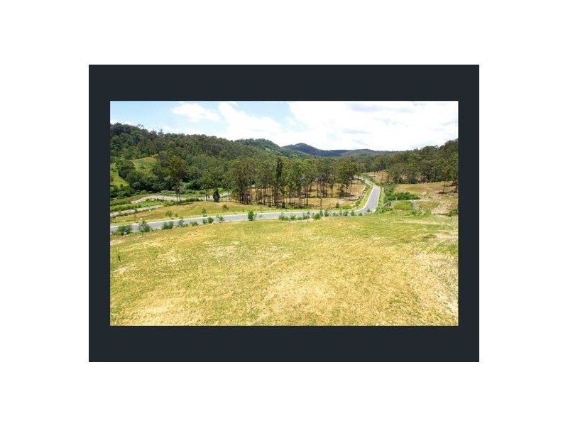 69 Valleyview Drive, Mount Nathan QLD 4211