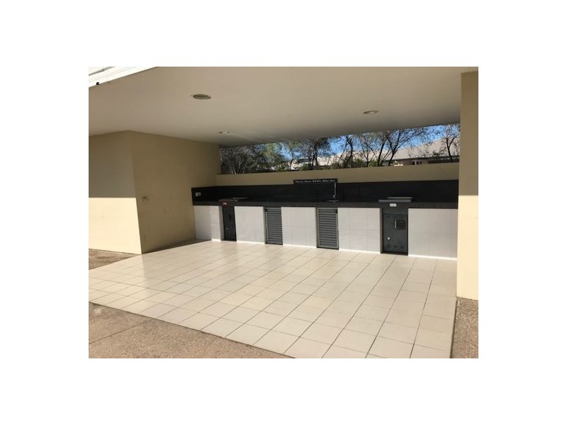 2 15-23 Redondo ST, Ningi QLD 4511