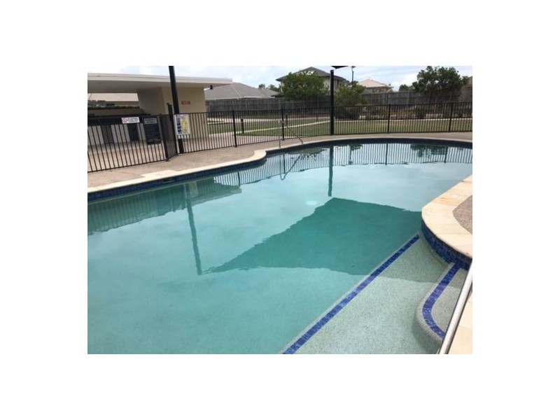 2 15-23 Redondo ST, Ningi QLD 4511