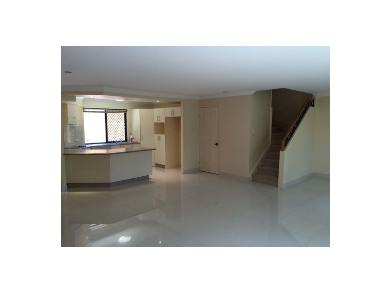 29 105 Oldfield Rd, Sinnamon Park QLD 4073