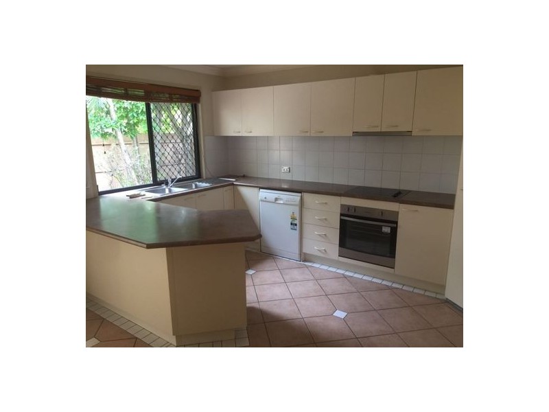 19 105 Oldfield Rd, Sinnamon Park QLD 4073