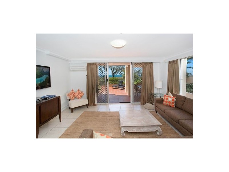 39/126 Old Burleigh Road, Broadbeach QLD 4218