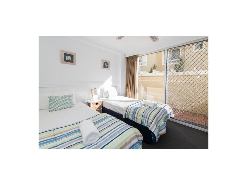 39/126 Old Burleigh Road, Broadbeach QLD 4218