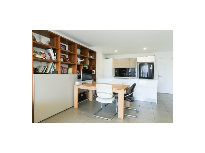 2311 1 Waterford Court, Bundall QLD 4217