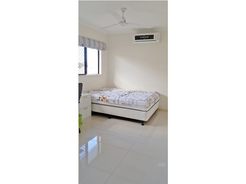 24 Cityview Crescent, Mooroobool QLD 4870