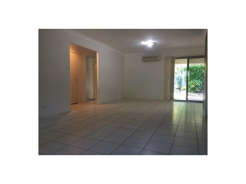 4 5 Myrtle Crescent, Bridgeman Downs QLD 4035