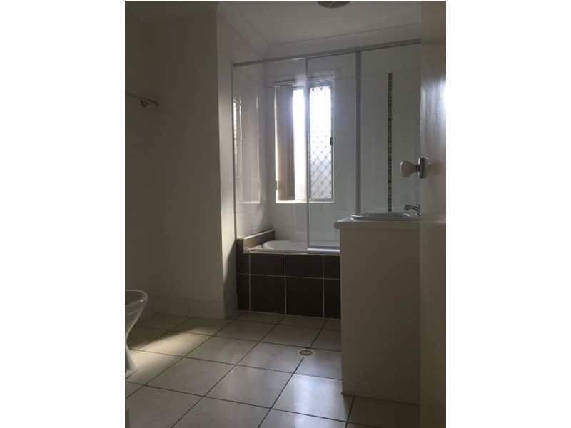 4 5 Myrtle Crescent, Bridgeman Downs QLD 4035