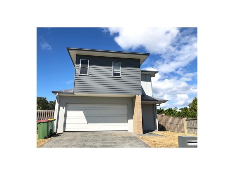 1 Riflebird Street, Coomera QLD 4209