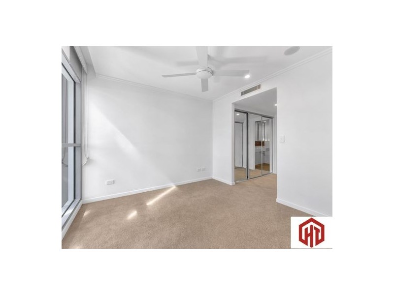 8K 42 Wyandra Street, Newstead QLD 4006