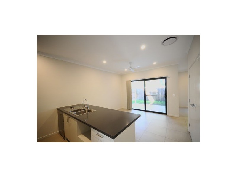 15 Arrosa Street, Calamvale QLD 4116