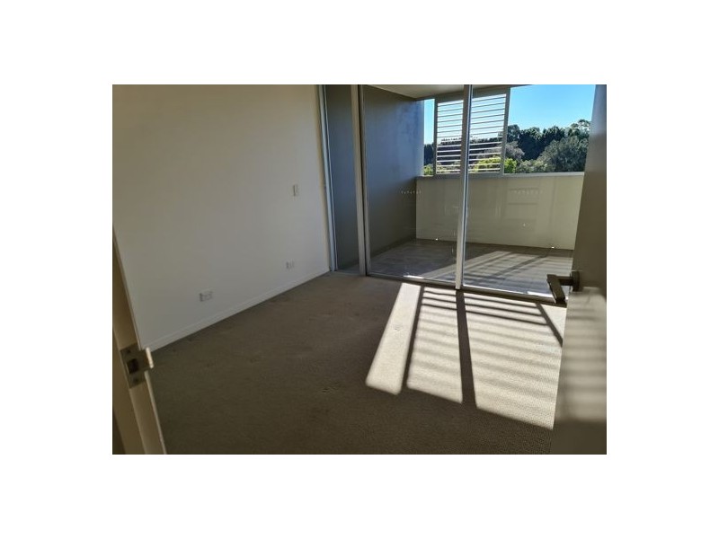 4303 14 Executive Drive, Burleigh Waters QLD 4220