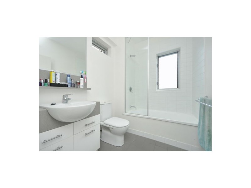 28 Masters St, Newstead QLD 4006