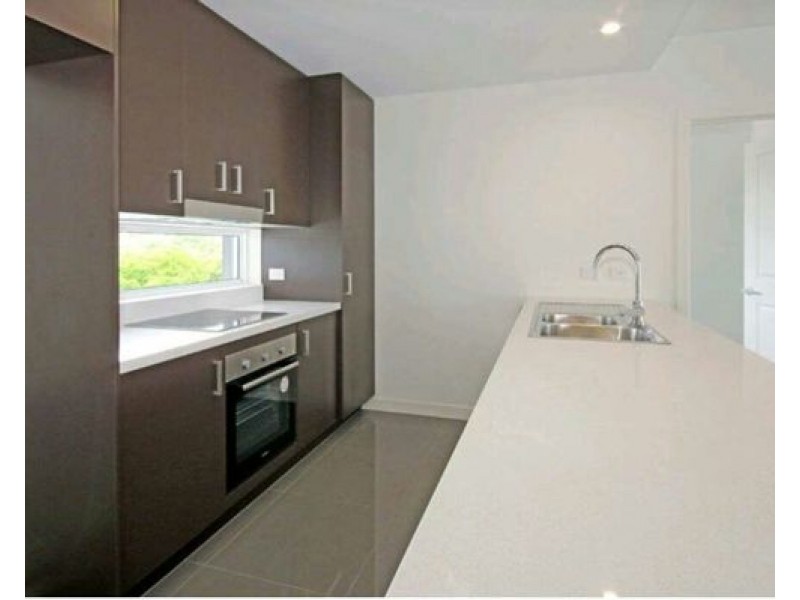 2 127 Grosvenor Street, Morningside QLD 4170