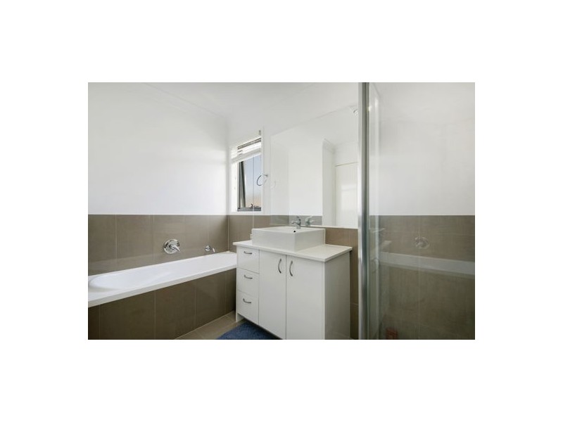 3/64 Ormskirk st, Calamvale QLD 4116