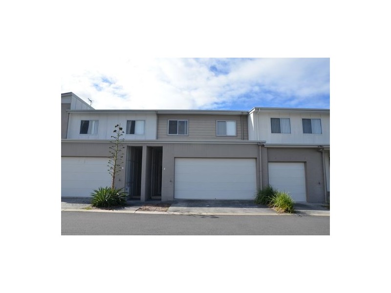 AN/2 Toohey St, Pacific Pines QLD 4211