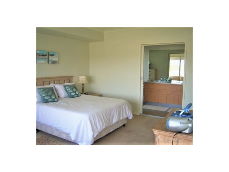 41 Mossvale Drive, Wakerley QLD 4154