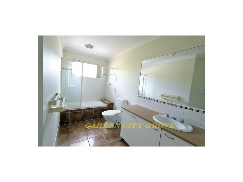 30 25 Buckingham Place, Eight Mile Plains QLD 4113