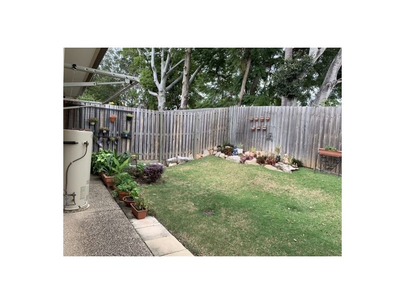 25/8 Rosegum Pl, Redbank Plains QLD 4301