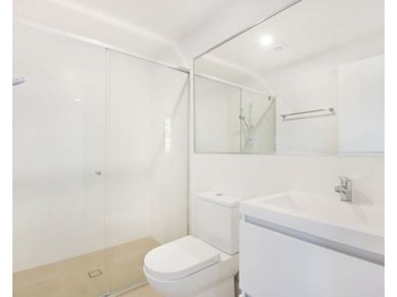 704/5-9 Folkestone Street, Bowen Hills QLD 4006