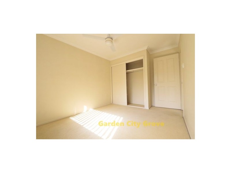 25 Buckingham Place, Eight Mile Plains QLD 4113