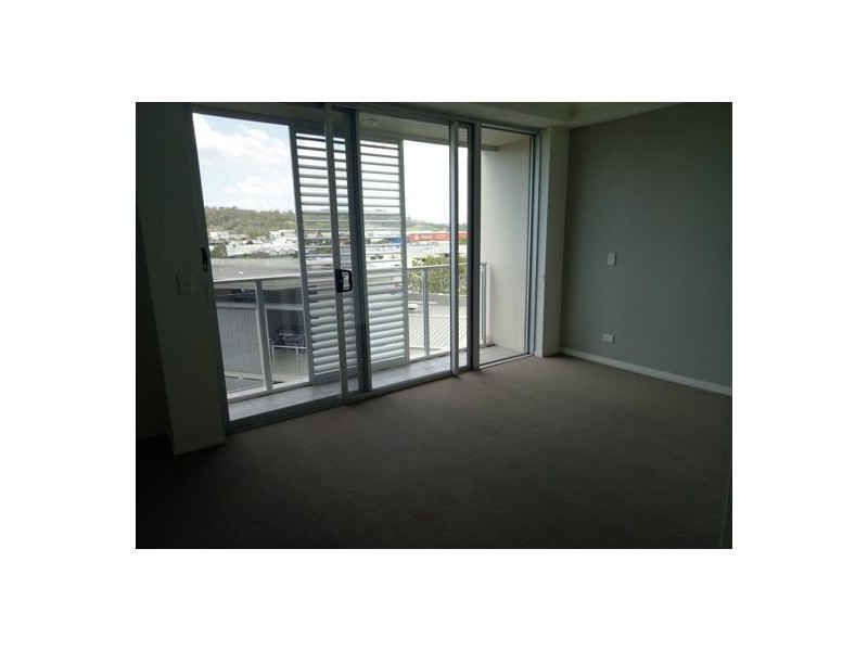 1605 14 Executive Drive, Burleigh Waters QLD 4220