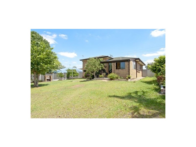 7 Kraatz Ave, Loganlea QLD 4131