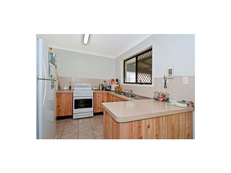 7 Kraatz Ave, Loganlea QLD 4131