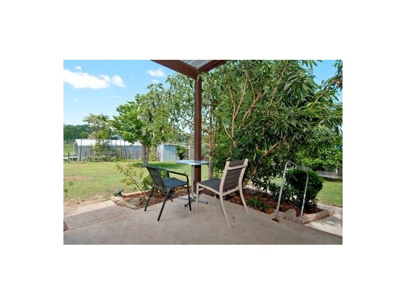 7 Kraatz Ave, Loganlea QLD 4131