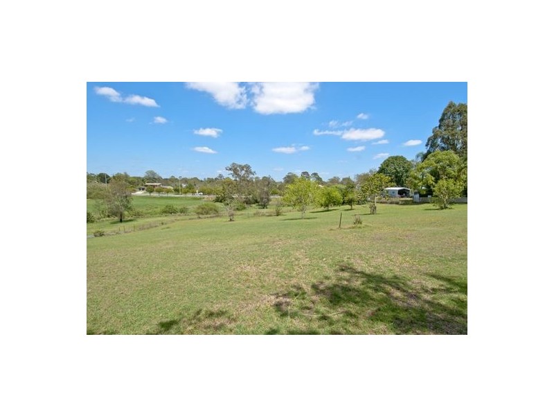 7 Kraatz Ave, Loganlea QLD 4131