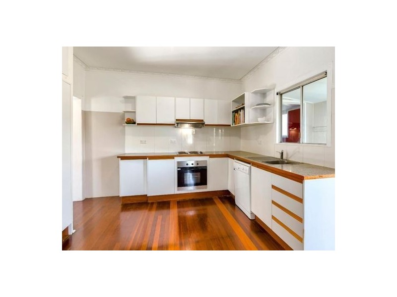 15 Woodlea Street, Moorooka QLD 4105