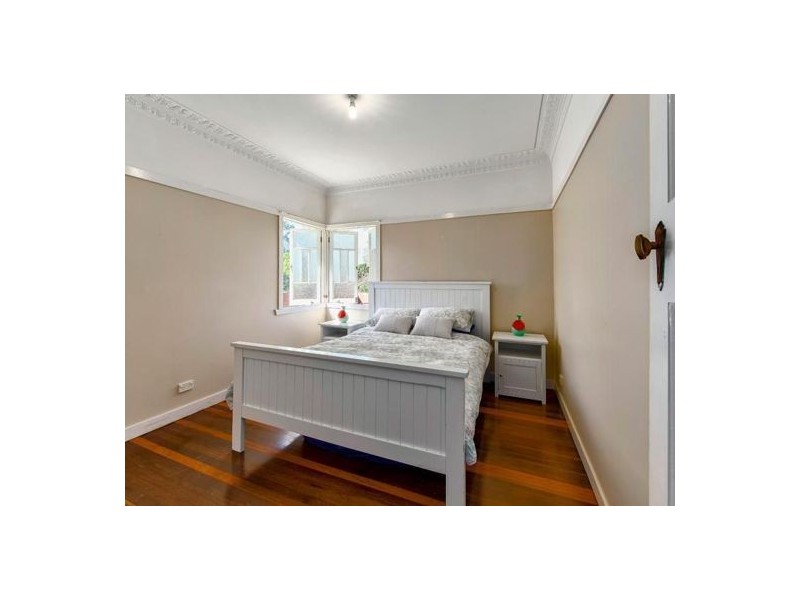 15 Woodlea Street, Moorooka QLD 4105