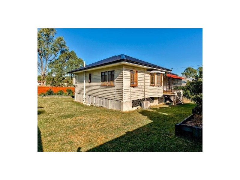 15 Woodlea Street, Moorooka QLD 4105