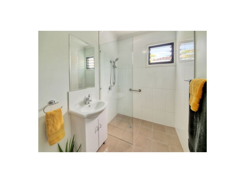 16 Ngairi Close, Eight Mile Plains QLD 4113