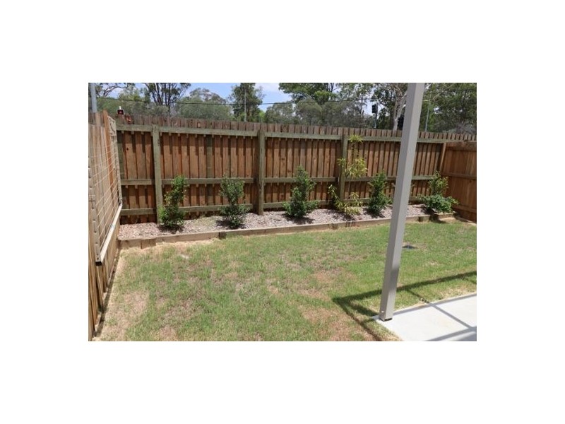 4/11 Thistledome Street, Morayfield QLD 4506