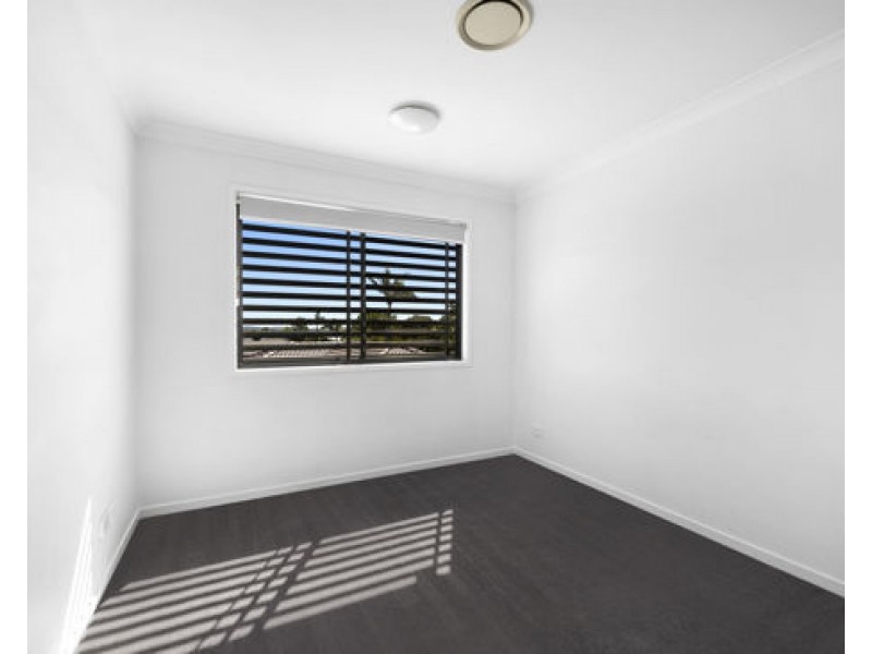 82/37 Slobodian ave, Eight Mile Plains QLD 4113