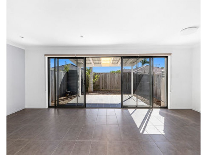 82/37 Slobodian ave, Eight Mile Plains QLD 4113