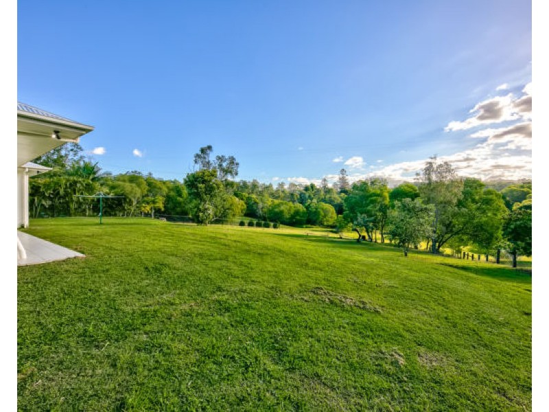 9 Bunya Lake Court, Bunya QLD 4055