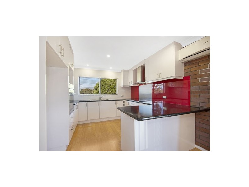 223 Broadwater Road, Mansfield QLD 4122