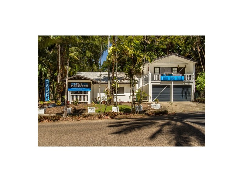 19 Veivers Road, Palm Cove QLD 4879