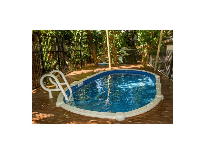 19 Veivers Road, Palm Cove QLD 4879