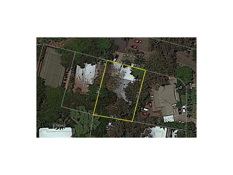 19 Veivers Road, Palm Cove QLD 4879