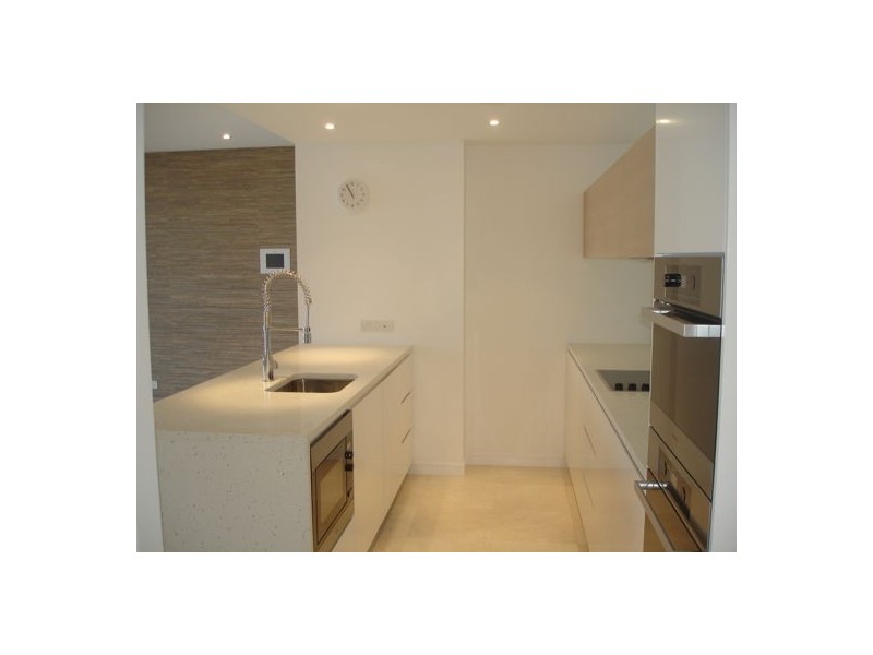 21 47 Broadbeach Blvd, Broadbeach QLD 4218