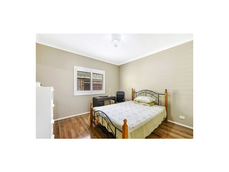 8 Stringybark Drive, Molendinar QLD 4214