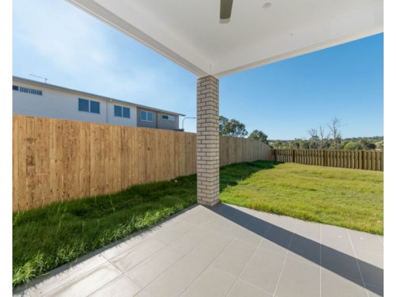 58 Aspen Way, Arundel QLD 4214