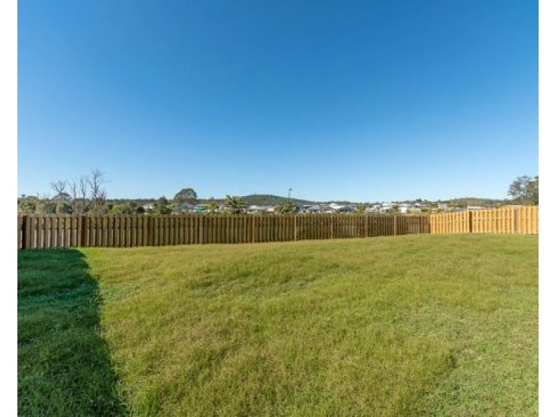 58 Aspen Way, Arundel QLD 4214