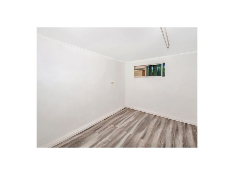 34 Rutherford Street, Cairns North QLD 4870