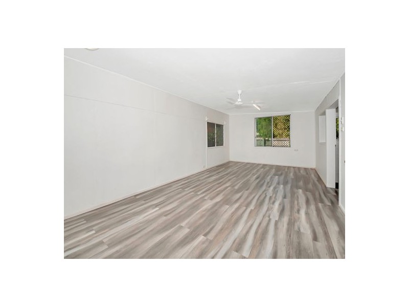 34 Rutherford Street, Cairns North QLD 4870